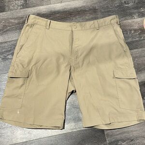 Nike Men's Khaki Cargo Shorts
